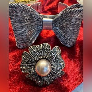 Vintage Mesh Bow Silver-tone Cuff Bracelet